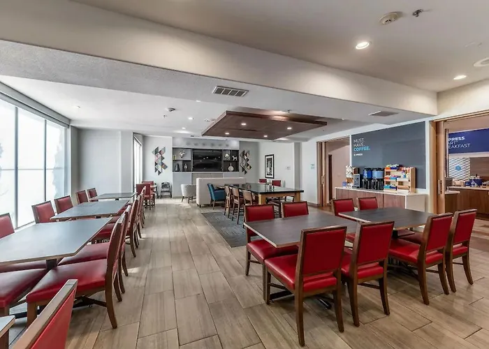 Express & Worth - Fossil Creek By Ihg Hotel Fort Worth