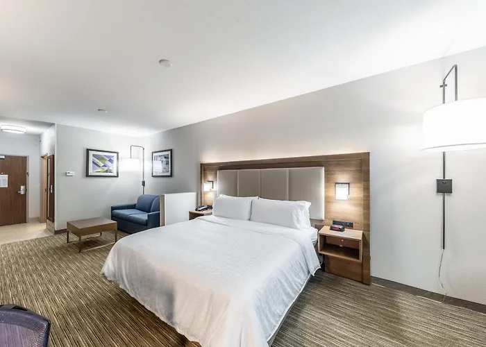 Express & Worth - Fossil Creek By Ihg Hotel 3*