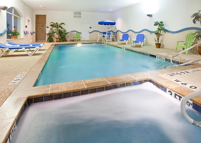 Express & Worth - Fossil Creek By Ihg 3*
