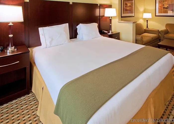 Hotel Express & Worth - Fossil Creek By Ihg 3*